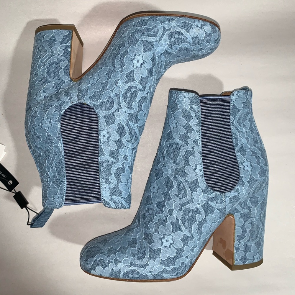 auth LAURENCE DACADE size 37 LACE WRAPPED booties - Picture 8 of 8